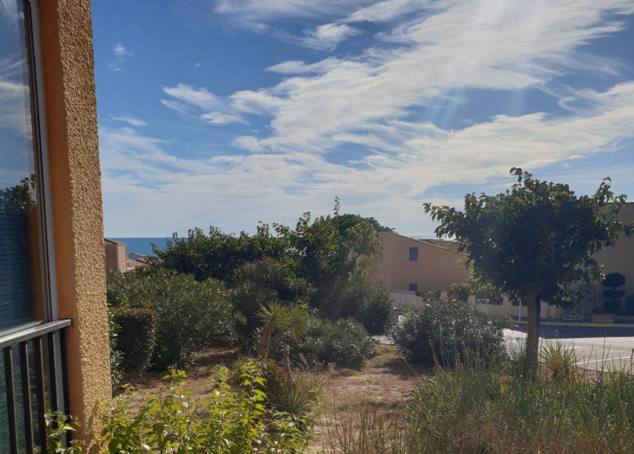 T2 Vue Mer Avec Parking Prive Saint-Pierre-la-Mer  Экстерьер фото