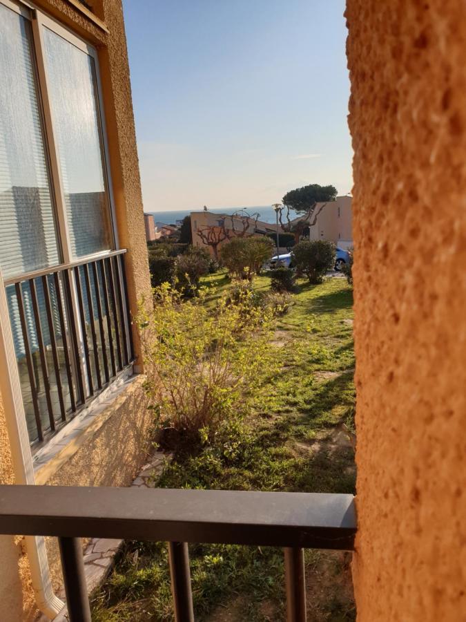 T2 Vue Mer Avec Parking Prive Saint-Pierre-la-Mer  Экстерьер фото